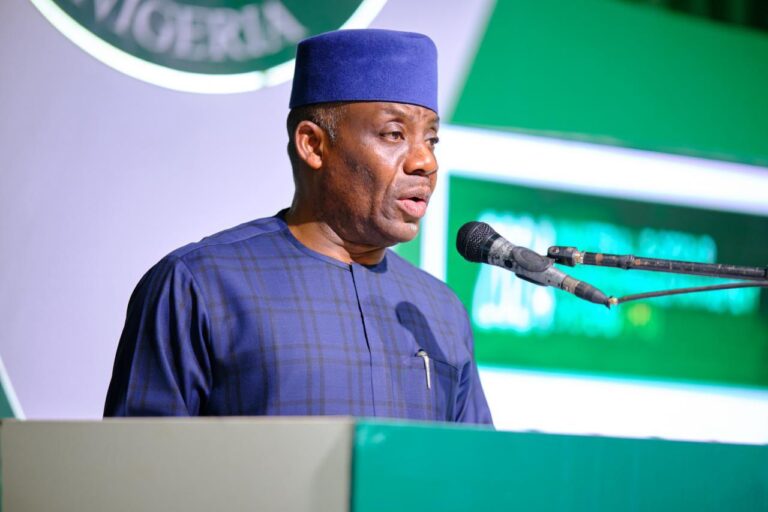 FG Hints At Plan To Connect Schools To Reliable Internet