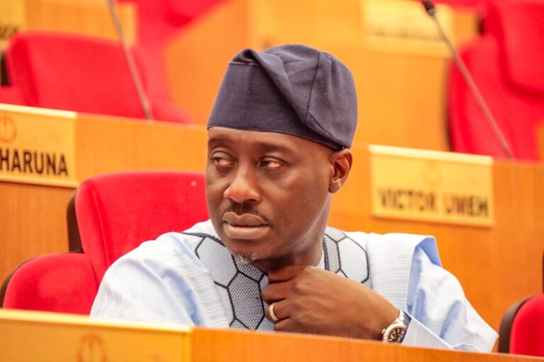 Senator Jarigbe Defects From PDP To APC