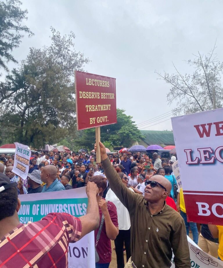 ASUU Protest In Uyo: Lecturers Demand Implementation Of 2009 Agreement