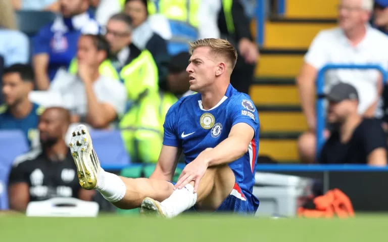 Chelsea’s Delap Ruled Out for Up to Three Months With Hamstring Injury