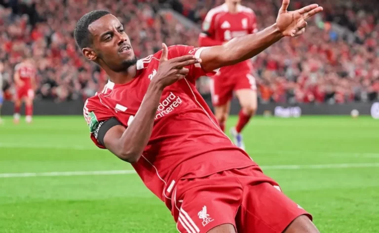 Isak Scores First Liverpool Goal In League Cup Win, Chelsea Survive Scare
