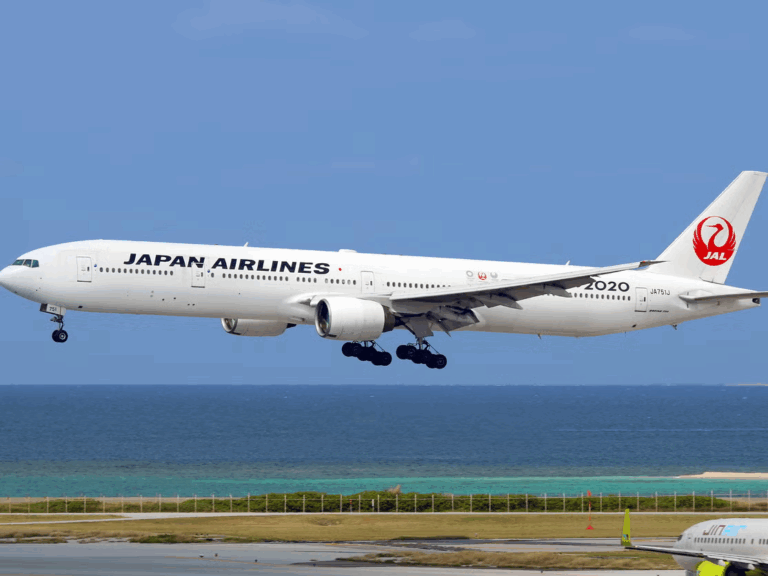 Japan Airlines Warned After Drunk Pilot Causes Flight Delays