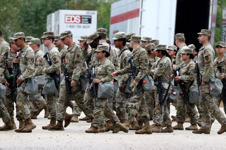 Texas National Guard Troops Deployed Near Chicago Amid Trump’s Immigration Crackdown