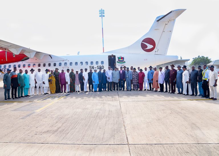 Diri Unveils Bayelsa’s First Commercial Aircraft In Historic Inaugural Flight
