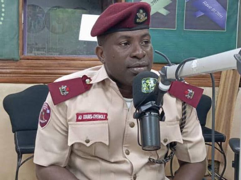 Six Killed, 23 Injured In Lagos–Ibadan Expressway Trailer Crash